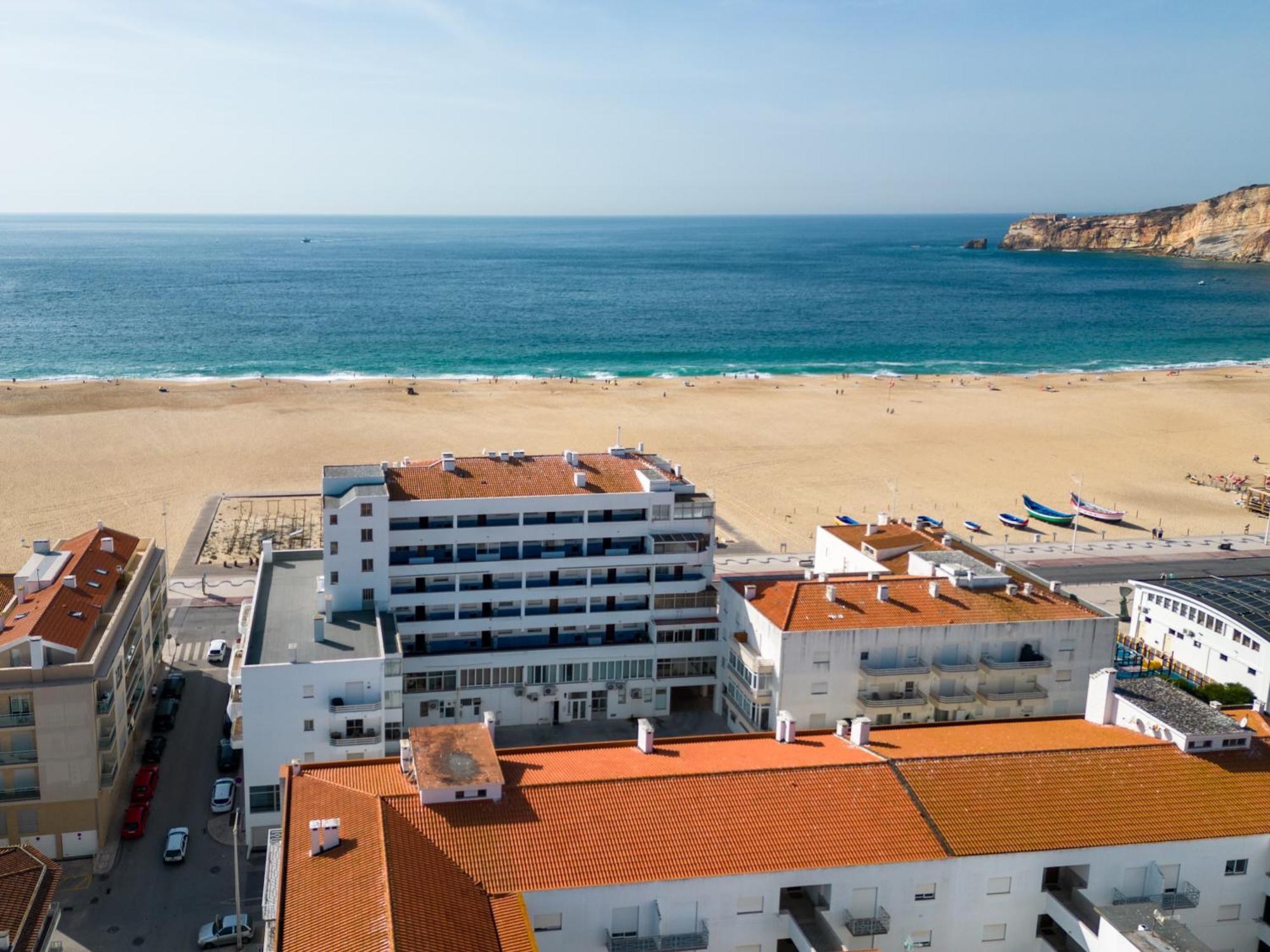 T2 Dina'S Place Nazaré Exterior foto